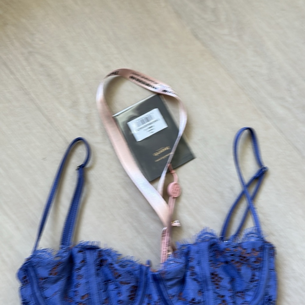 NEW House of CB Lala Lace Mini Dress Lavender Xs - Picture 6 of 9